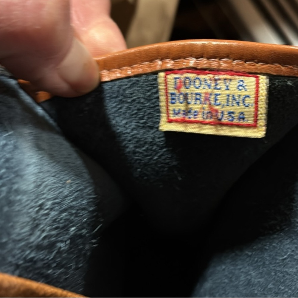 🔥S A L E🔥 Dooney & Bourke Navy Pebble Leather All Weather Satchel Like New - Picture 5 of 5